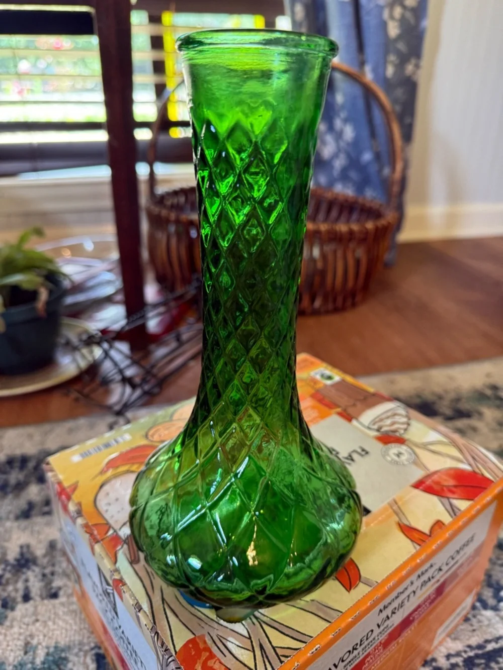 Vintage Hoosier Glass Company Bud Vase w/ Quilted Diamond pattern Marked 4095